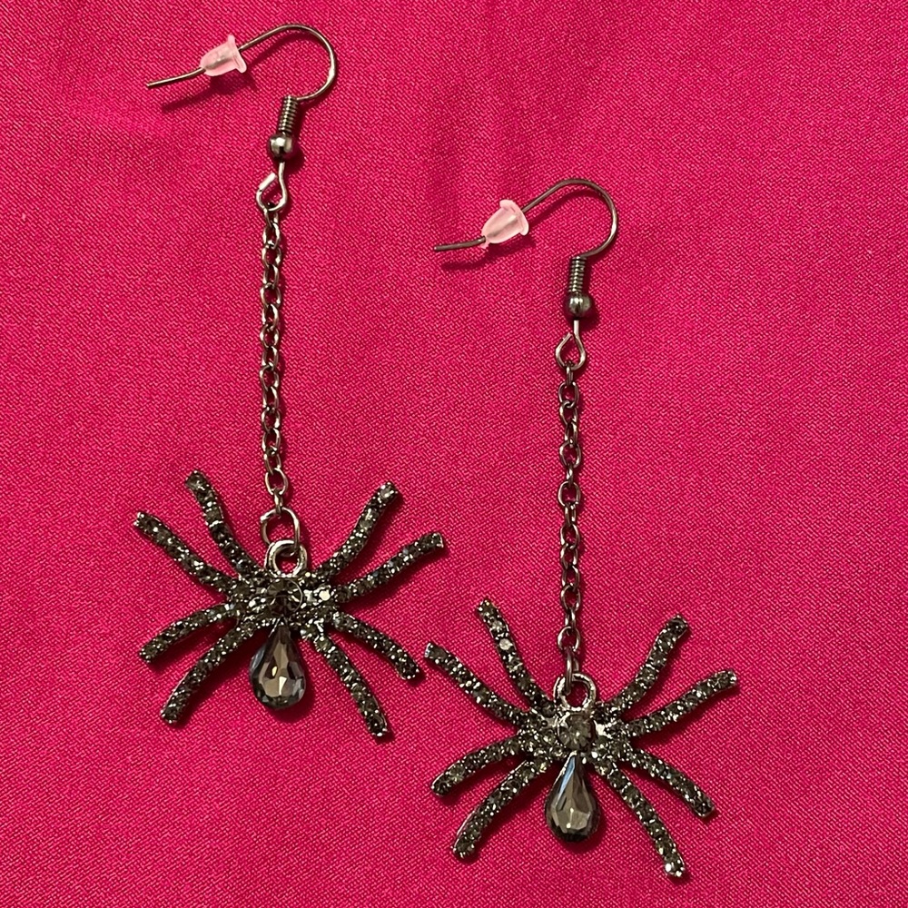 🎃 Halloween Spider Black Crystal Earrings NEW